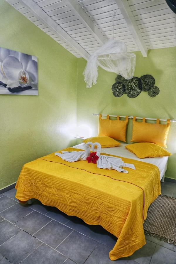 Les Gites Orchidees Bel'O กาเปสแตร์-แบล-โล ภายนอก รูปภาพ